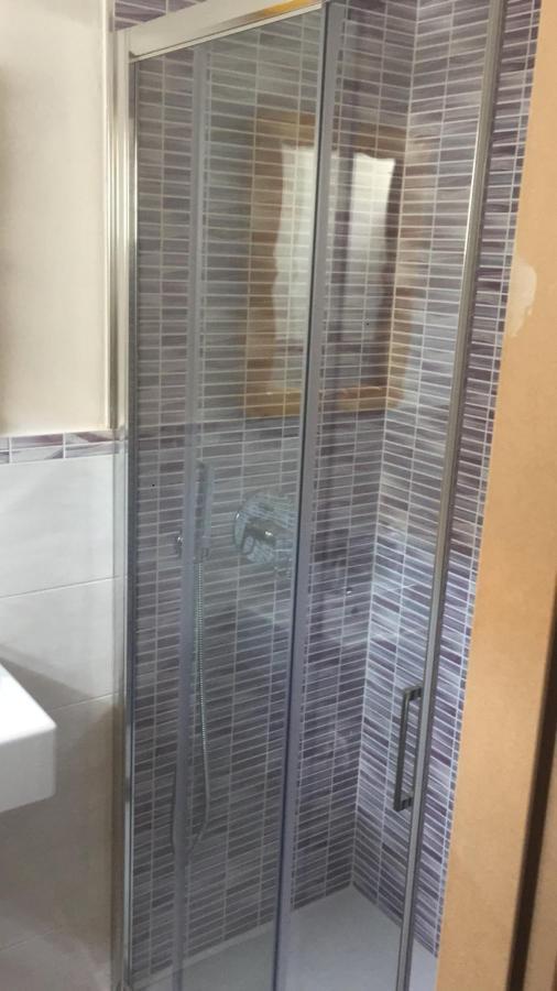 Room Saronno + B&B Ngoại thất bức ảnh