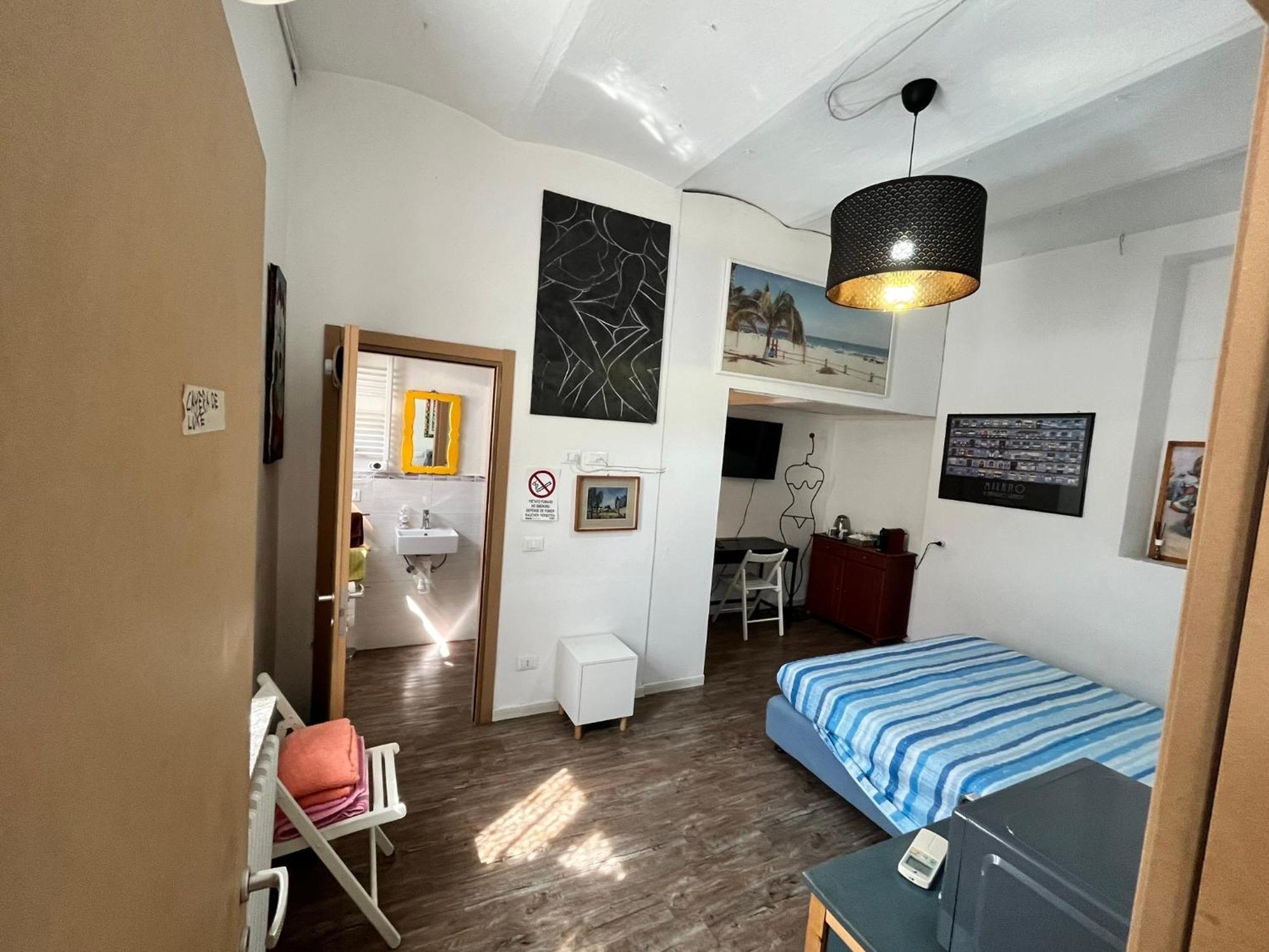 Room Saronno + B&B Ngoại thất bức ảnh